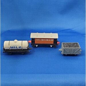 Ertl Thomas the Train & Friends 3 car lot, Milk, Troublesome Coal, passenger car